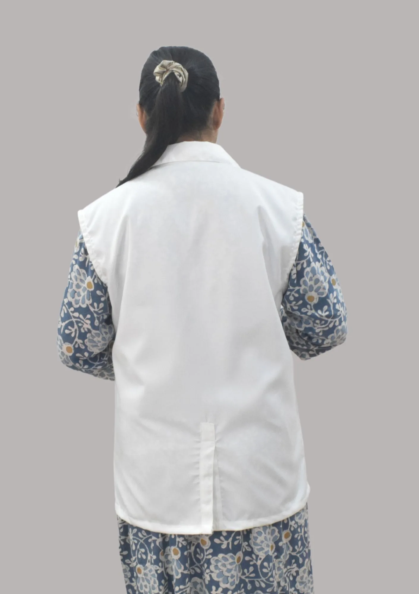 Alpha Lab Coat-Female-Sleeveless-White - Image 4